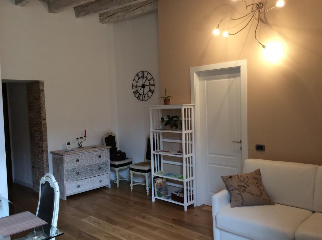 Ferienwohnung Accademia Deluxe Bergamo Zimmer foto