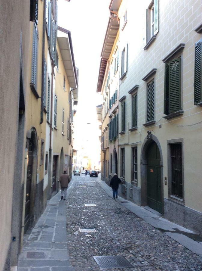 Ferienwohnung Accademia Deluxe Bergamo Exterior foto